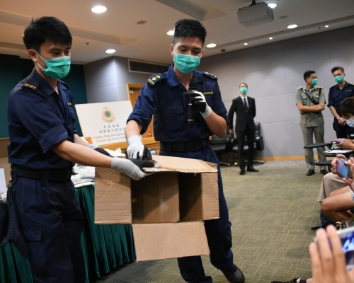 海關去年上半年破獲409宗機場毒品案。