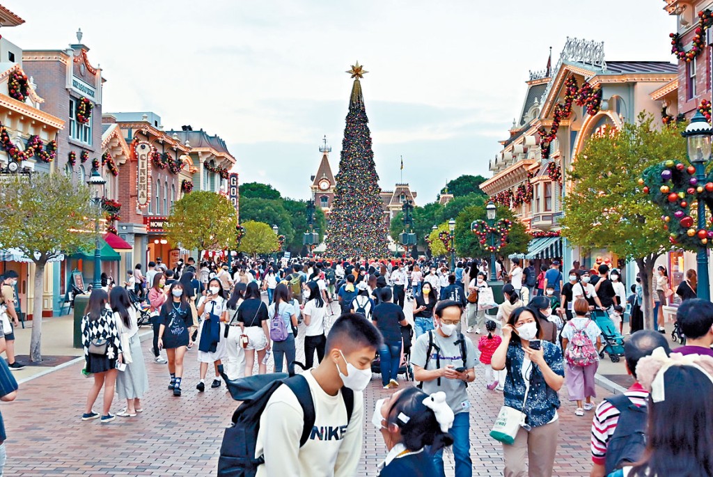 旅議會冀下月有四十團來港，其中主題樂園可望入場人數增加。