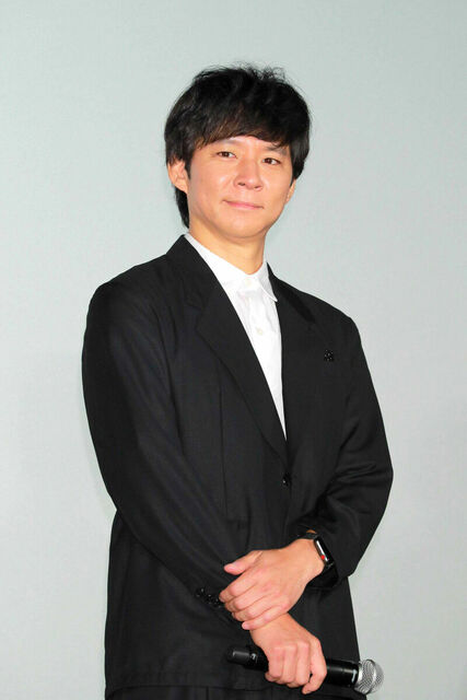 原本主持多個節目的渡部,在醜聞後失去所有工作。