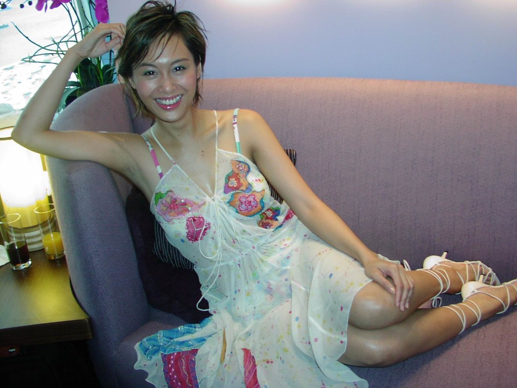 朱茵2002年曾成为纤体公司代言人。