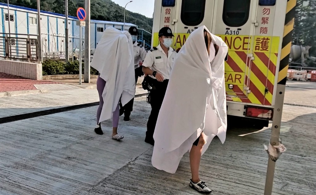 傷者送院治理。