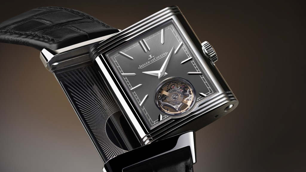 Reverso Tribute Duoface Tourbillon，表壳：45.5×27.4mm不锈钢/ 机芯：847手上链/ 售价：待询。