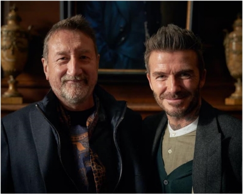 碧咸探班同導演 Steven Knight合照。Beckham fb　