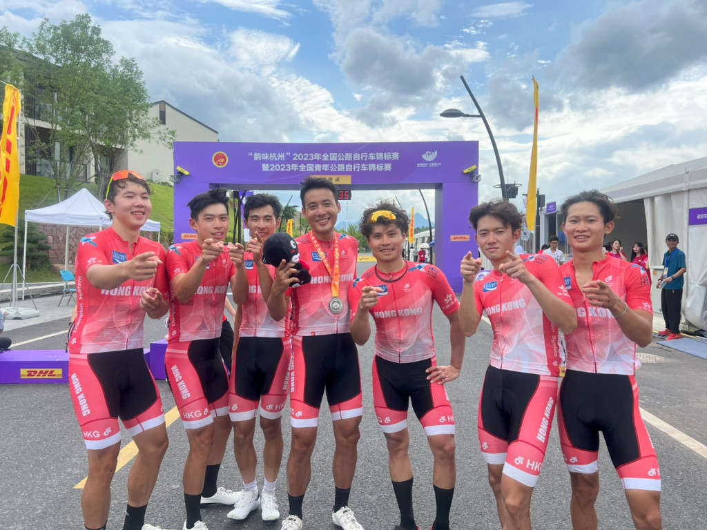 部份港隊已抵達杭州參加全國公路單車錦標賽。 香港單車總會圖片