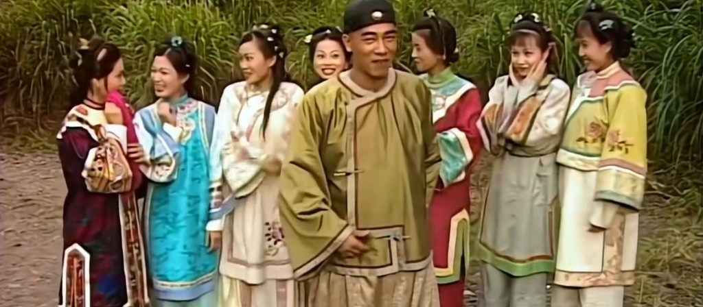 陈小春饰演的韦小宝有七个靓老婆。