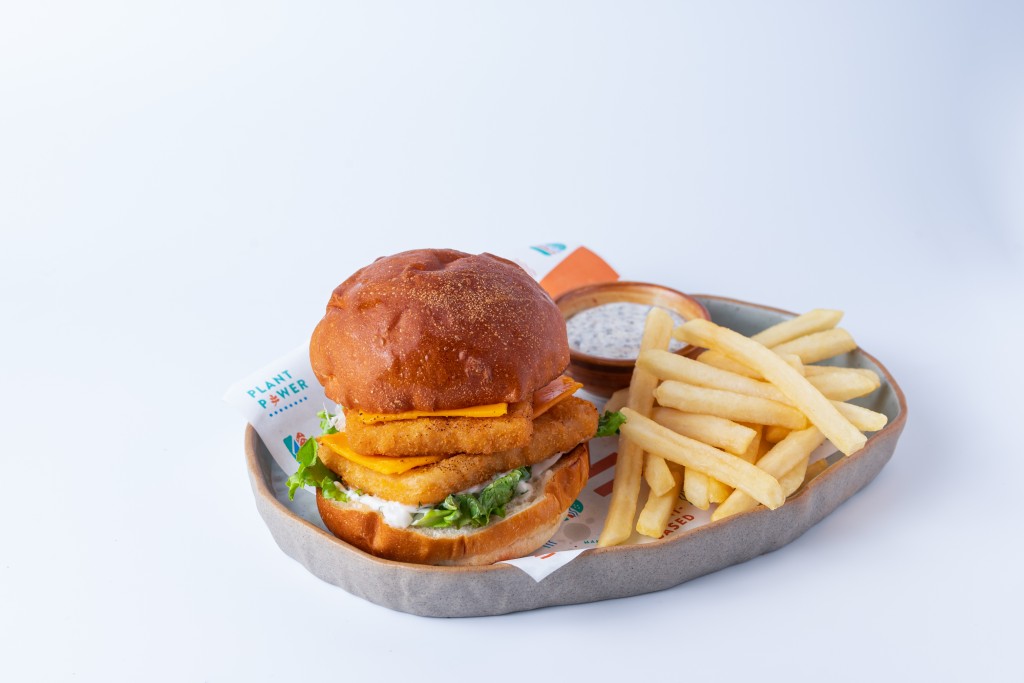 深海特盛炸魚堡配薯條 $128 （只限 Green Common Nexxus）