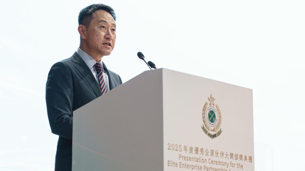 海關關長陳子達於頒獎典禮上致辭。政府新聞處