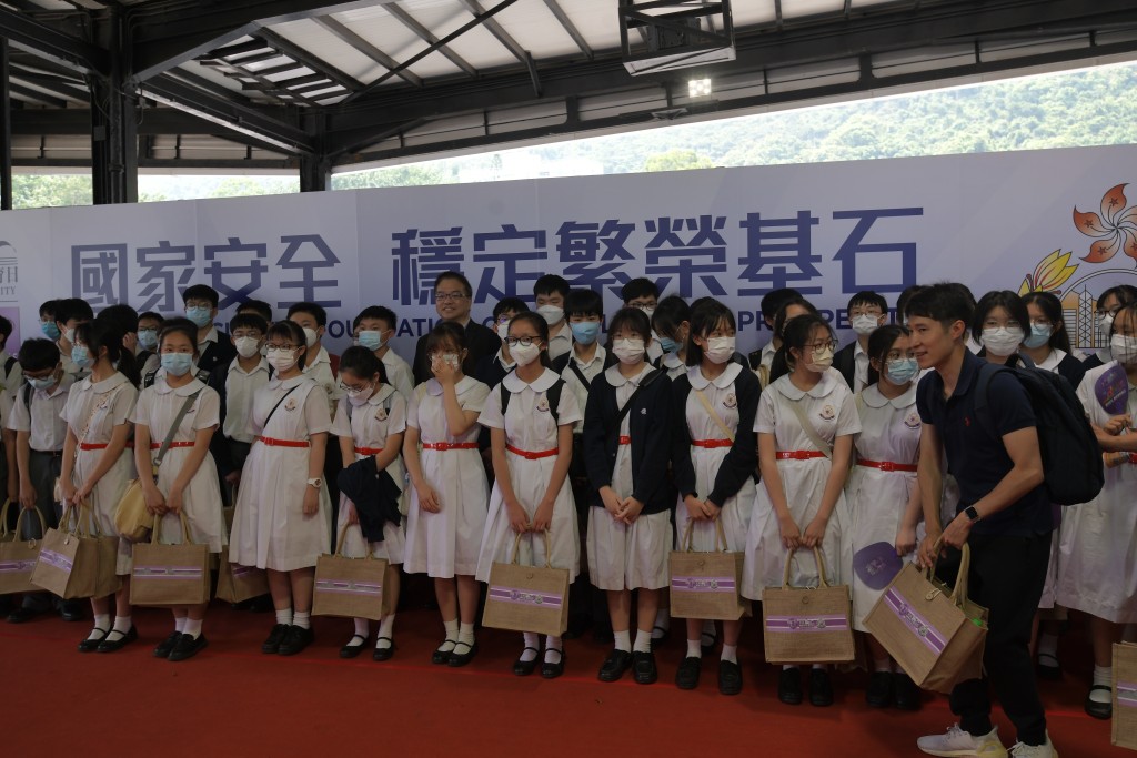 有學校帶學生參與警察學院開放日。梁譽東攝