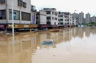 湖南平江縣早前已遭洪水淹浸。