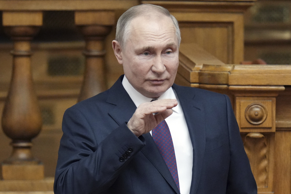普京在俄羅斯國家杜馬立法委員會發表講話。美聯社
