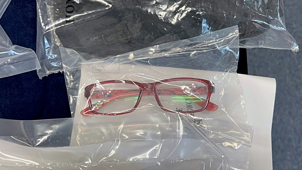 警方展示搜獲到的證物。楊偉亨攝 警方展示搜獲到的證物。楊偉亨攝