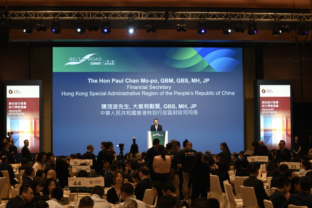 陳茂波致辭時稱,東盟角色正由生產走向技術進步及產業升級的重要夥伴。 陳茂波致辭時稱,東盟角色正由生產走向技術進步及產業升級的重要夥伴。