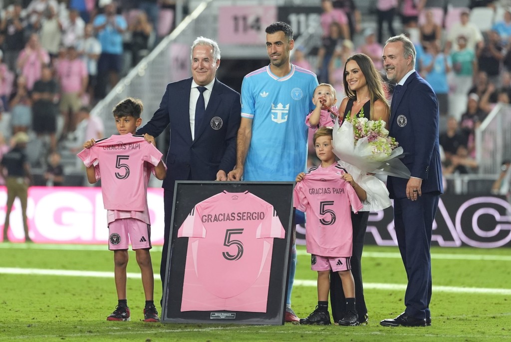 布斯基斯2025年保證薪酬有878萬美元。美聯社 布斯基斯2025年保證薪酬有878萬美元。美聯社