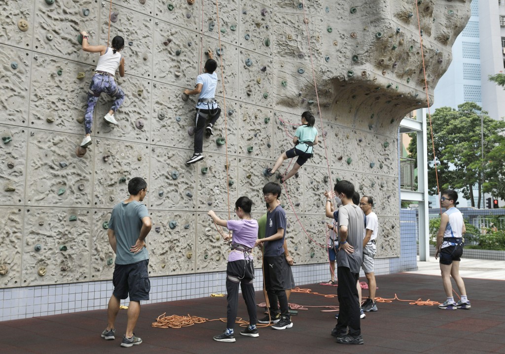 運動攀登牆將提供免費預訂。資料圖片