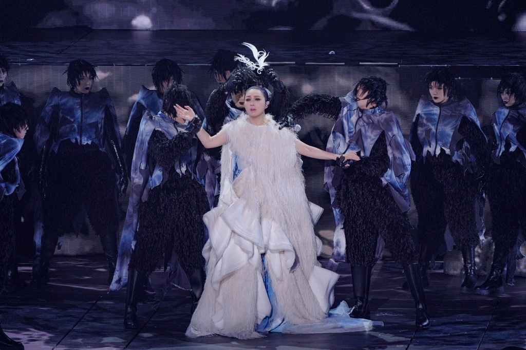 楊千嬅去年在紅館舉行一連六場《楊千嬅Live My LIVE演唱會》。 楊千嬅去年在紅館舉行一連六場《楊千嬅Live My LIVE演唱會》。