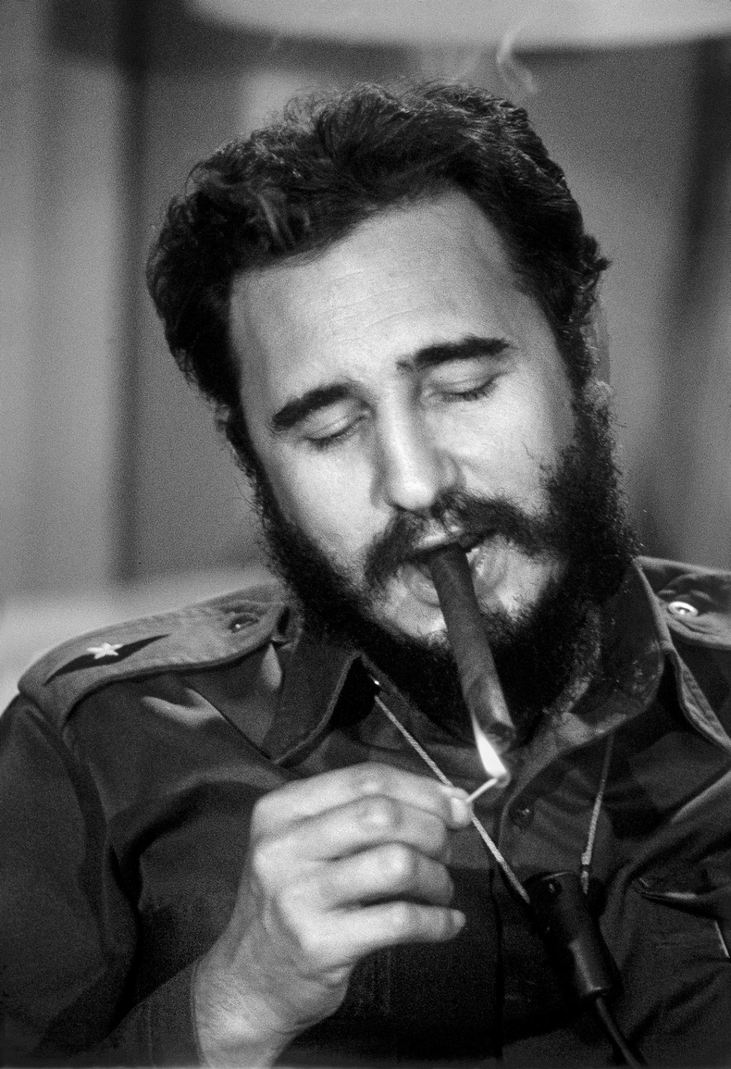 厄維特鏡頭下的古巴革命領袖卡斯特羅。（1964年） elliotterwitt.com