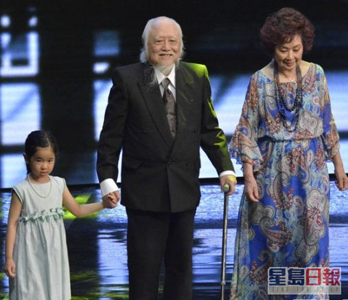 2018年楚原獲金像獎頒發終身成就獎，他跟太太南紅及孫女上台。