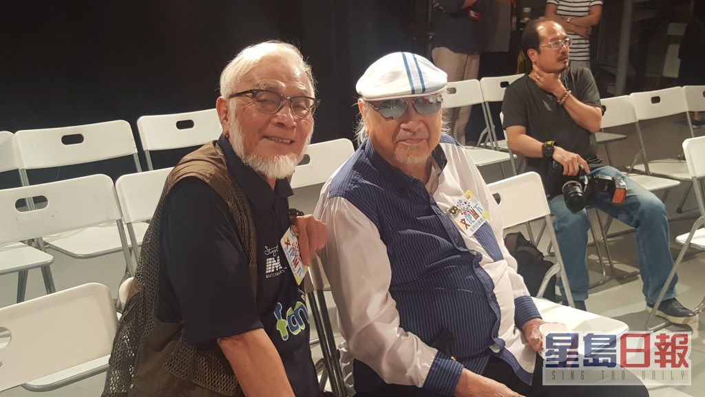 继已故殿堂级唱片骑师UncleRay后，何鉴江（左）是第二长寿的节目主持