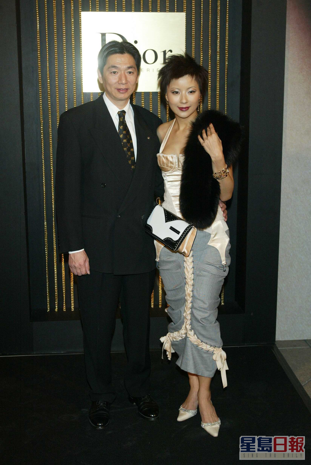 李美凤与林敏骢离婚后翌年，与台湾富商郑翔中结婚，二人婚后育有一子一女。