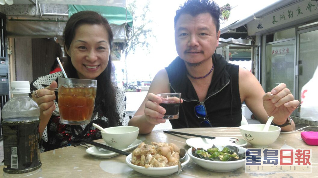 艾威与陈美玲结束18年婚姻，表示不涉第三者。