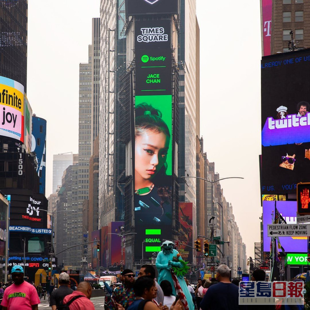2021年，Jace以串流平台Spotify 七月代表身份登上纽约时代广场。
