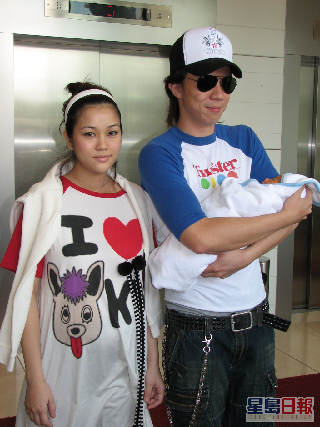 謝安琪2007年為張繼聰誕下兒子。 ​  ​