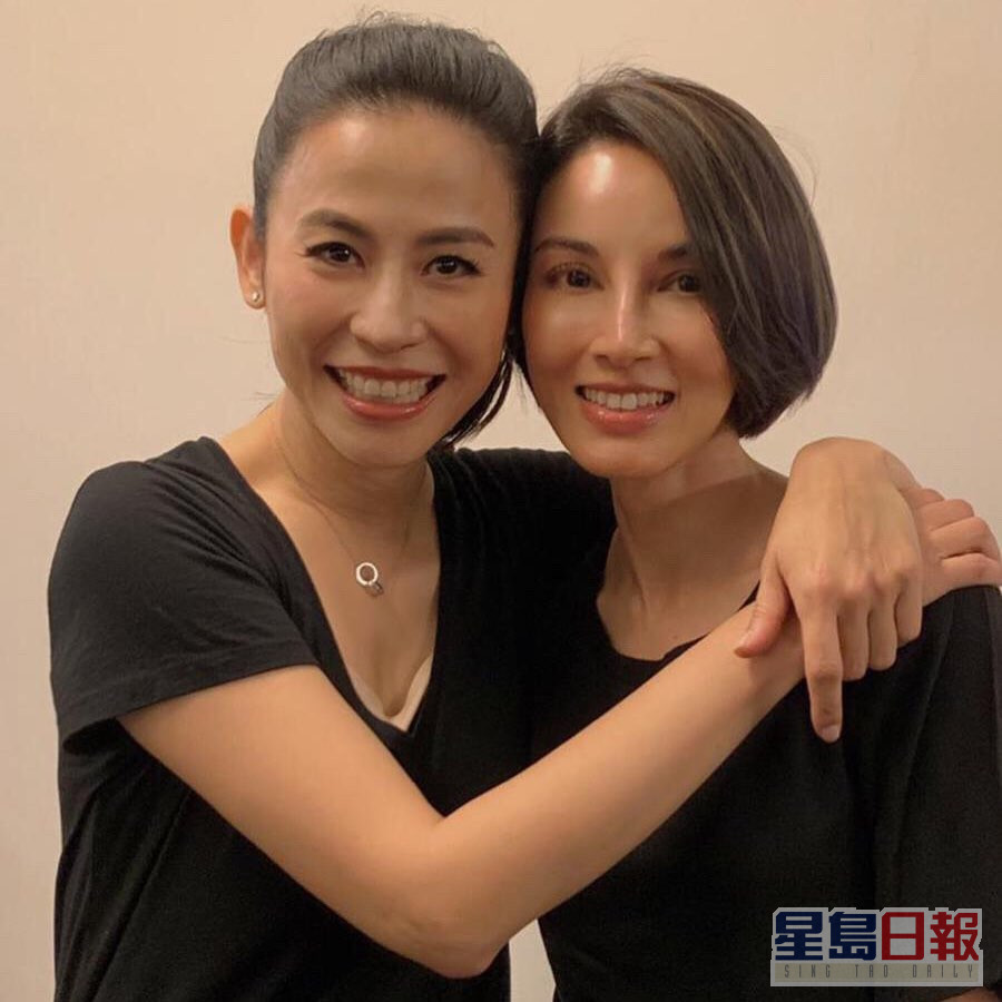 曾合拍TVB经典剧《寻秦记》的郑雪儿和宣萱好老友。