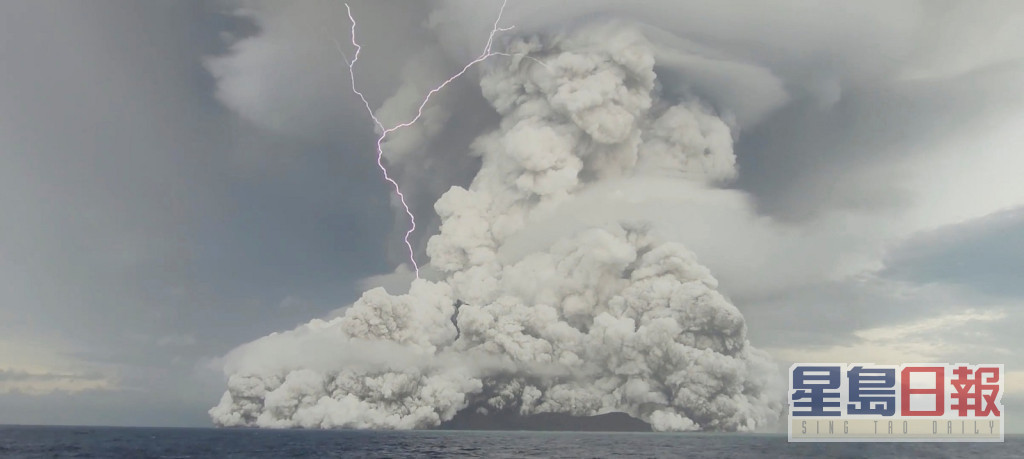 中國氣象局專家認為，火山爆發一般會對未來1到2年全球和東亞氣候產生持續影響，大概出現0.3℃左右的降溫效應。路透社資料圖片