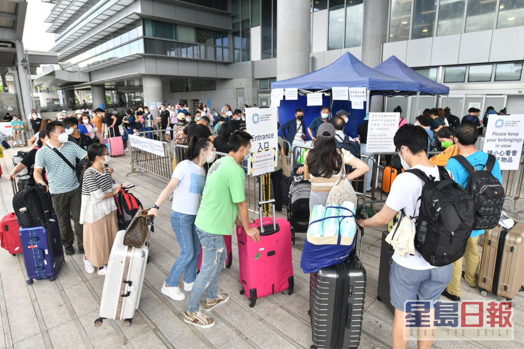 目前深圳湾口岸的检测服务仍有相当充裕的检测时段可供预约。