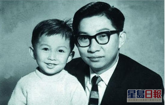 陳銅民（右）是泰國華僑，曾於文化及演藝界工作。
