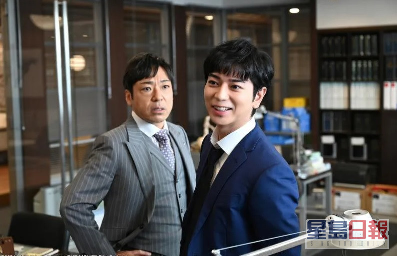 香川（左）参演日剧《0.1无罪真相》第二季期间，在聚会上醉打女工作人员。