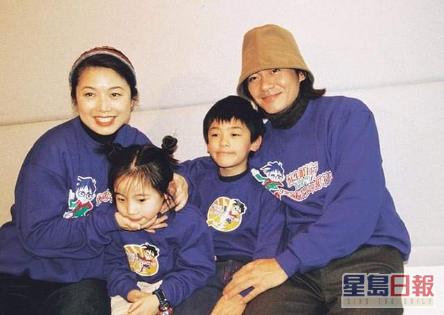 江華1992年與太太麥潔雯結婚，誕下一子一女。
