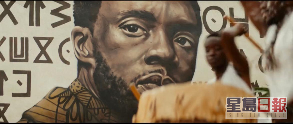 《黑豹2》前導預告出再Chadwick的壁畫，Wakanda全國都在悼念他。