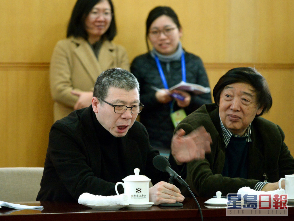 馮小剛是政協文藝界別委員。