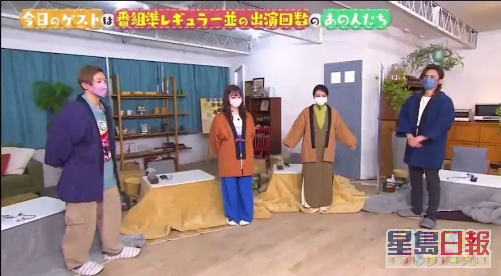 橋本環奈與上白石萌音（右二），一起上Kinki的節目宣傳舞台劇。