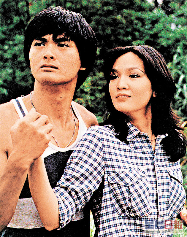 周润发与郑裕玲在80年代合作无间，拍过多部经典电视剧、电影。