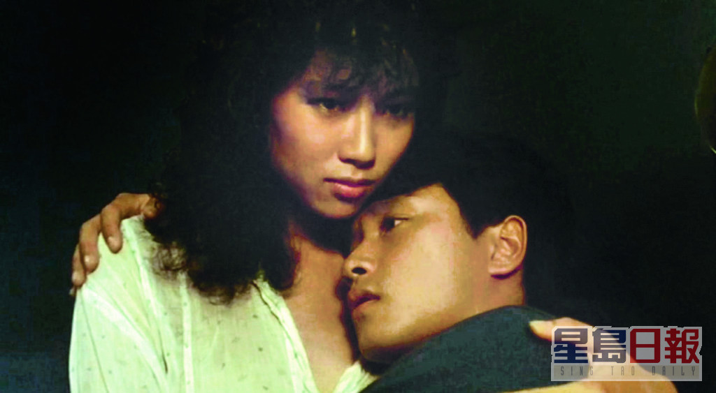 谭家明1982年执导、张国荣、叶童、夏文汐及汤镇业主演的《烈火青春》是香港电影新浪潮的代表作品。