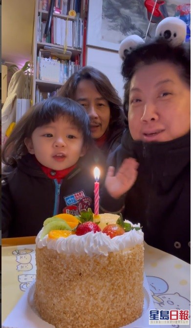 陈丽丽生日，一家人都有庆祝。