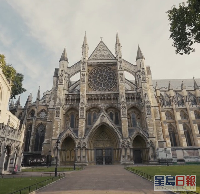 據指當局破天荒准許湯告魯斯，在倫敦西敏寺內拍攝《職業特工隊8》。