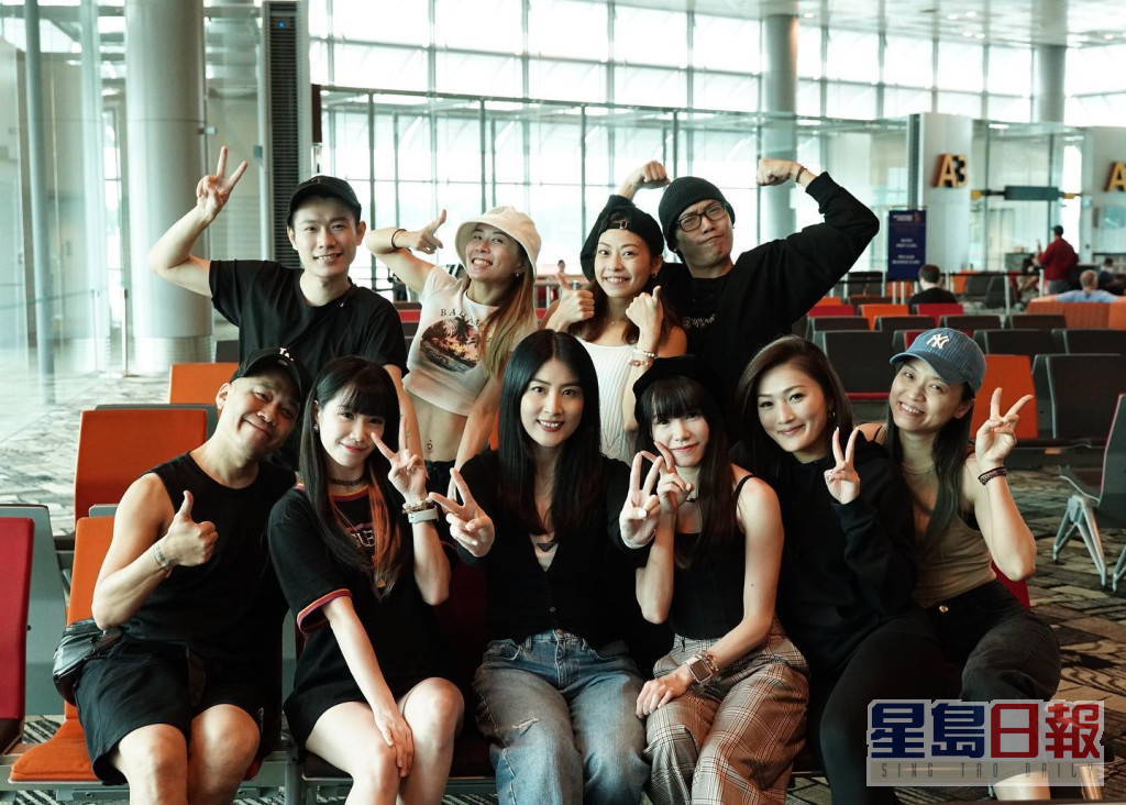 陳慧琳昨晚表演完後，今午已經同一班dancers一齊返香港。