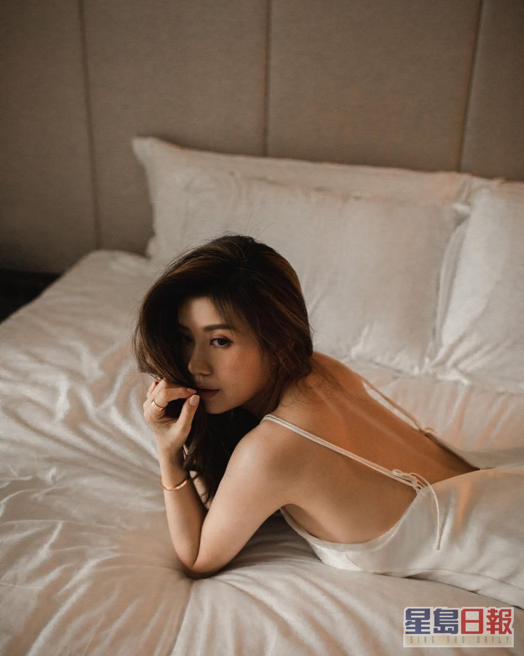 张美妮也经常分享性感照。