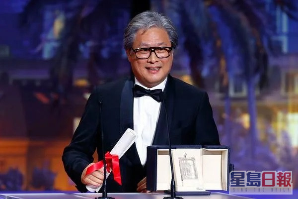 今年5月，《分心的决心》导演朴赞郁在康城影展赢得最佳导演奖。