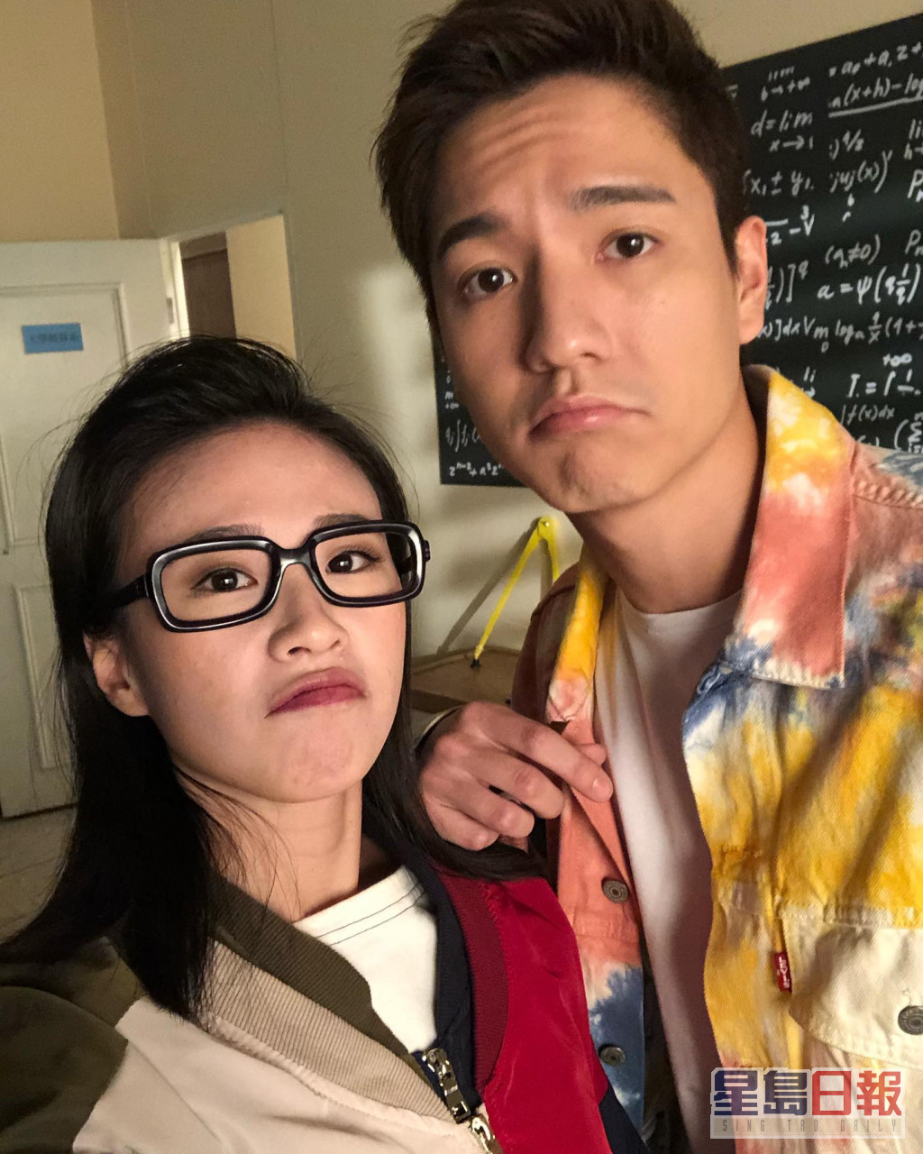 张诗欣在TVB处境喜剧《爱．回家之开心速递》中饰演「李莫仇」。