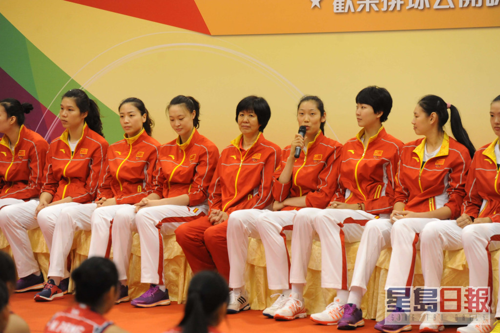 惠若琪2016年带领中国女排赢得奥运金牌，之后随团访港。