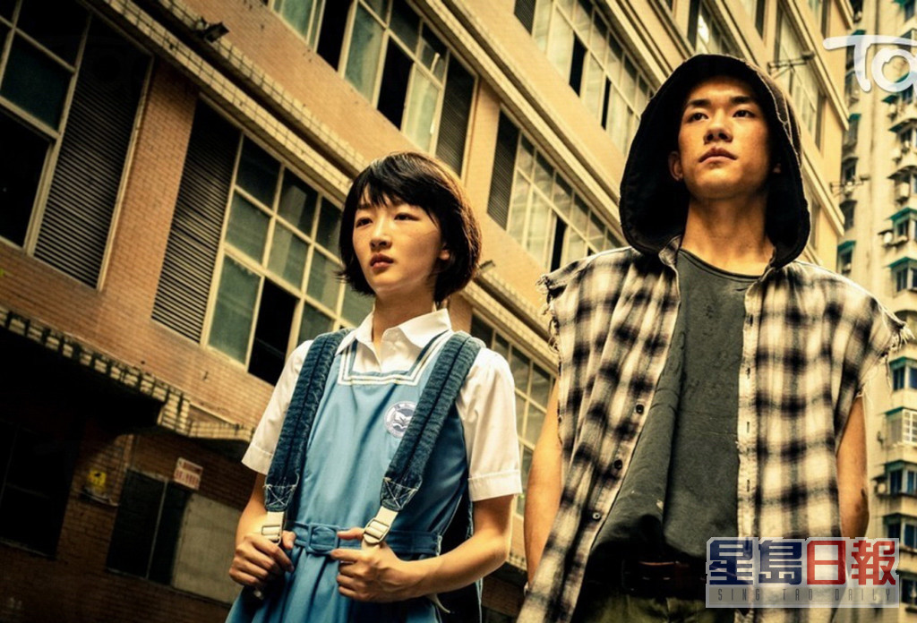 易烊千玺曾凭《少年的你》获得「第39届香港电影金像奖」最佳新演员及入围影帝。