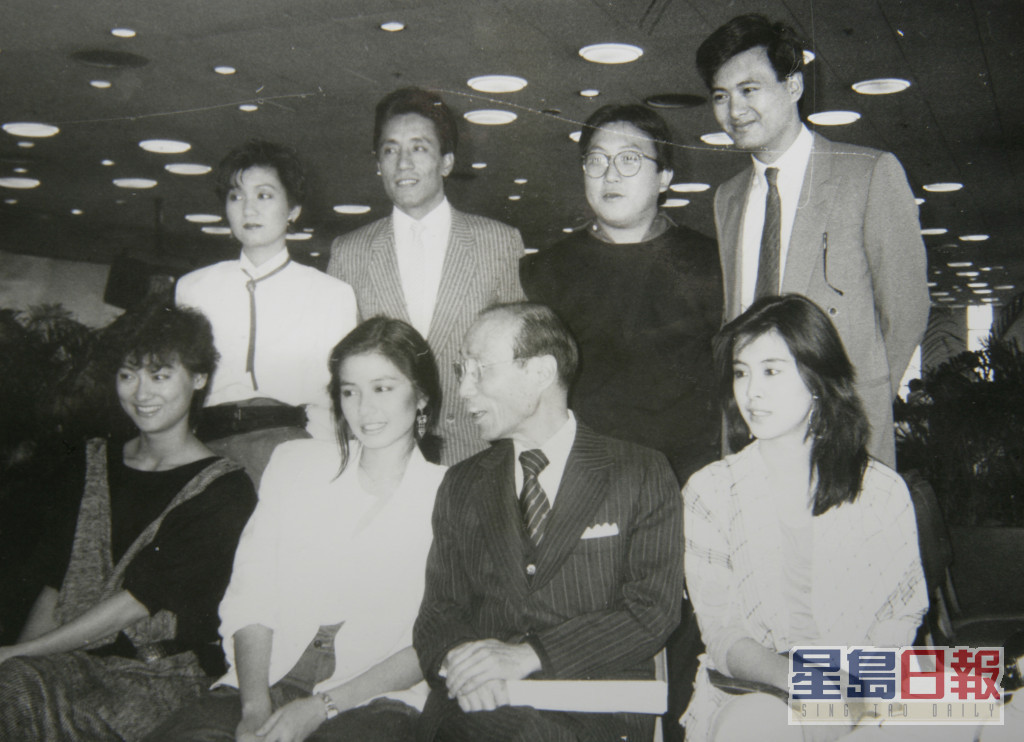 王祖贤（前右一）80年代签约邵氏，来港发展，当年备受力捧。