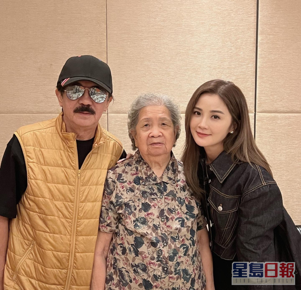 蔡卓妍為爸爸慶祝父親節外，不忘感謝嫲嫲。