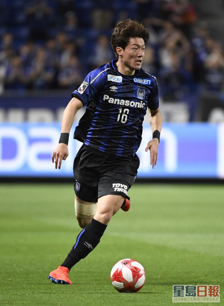 黄义助曾効力大阪飞脚，现时则是法甲球队波尔多主力球员。