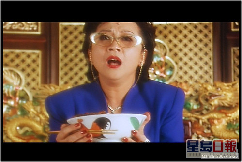 薛家燕于周星驰电影《食神》中饰演「味公主」令人印象深刻。