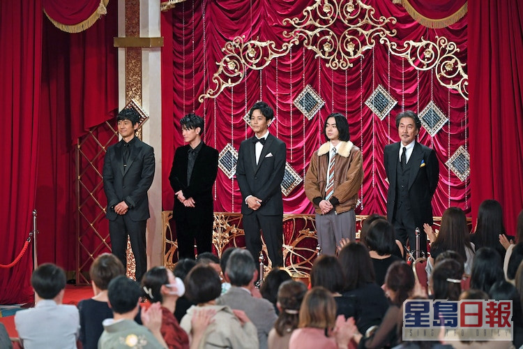 （左起）入圍影帝的有西島秀俊、佐藤健、松坂桃李、菅田將暉和役所廣司。